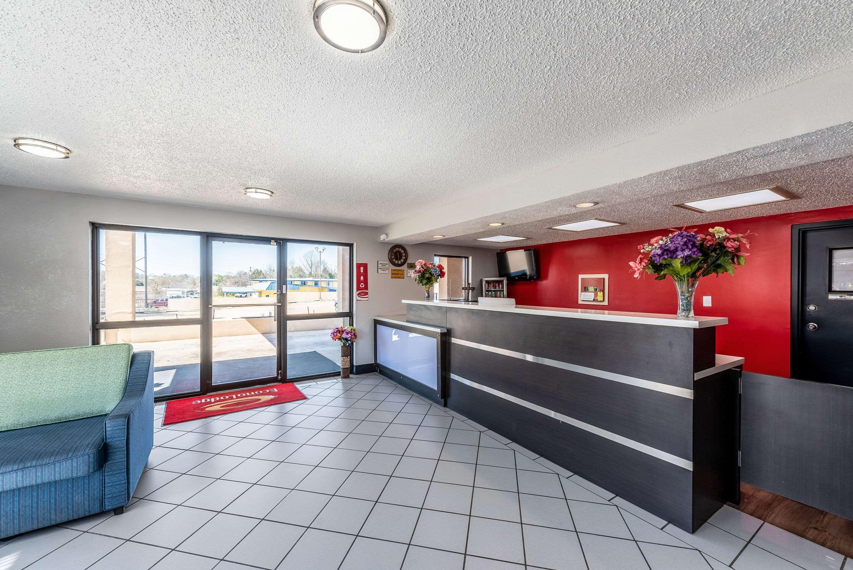 Econo Motel